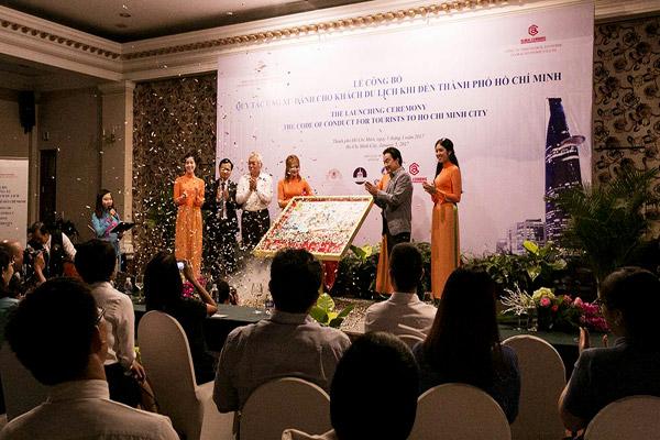 Thành phố Hồ Chí Minh ban hành Bộ quy tắc ứng xử cho du khách
